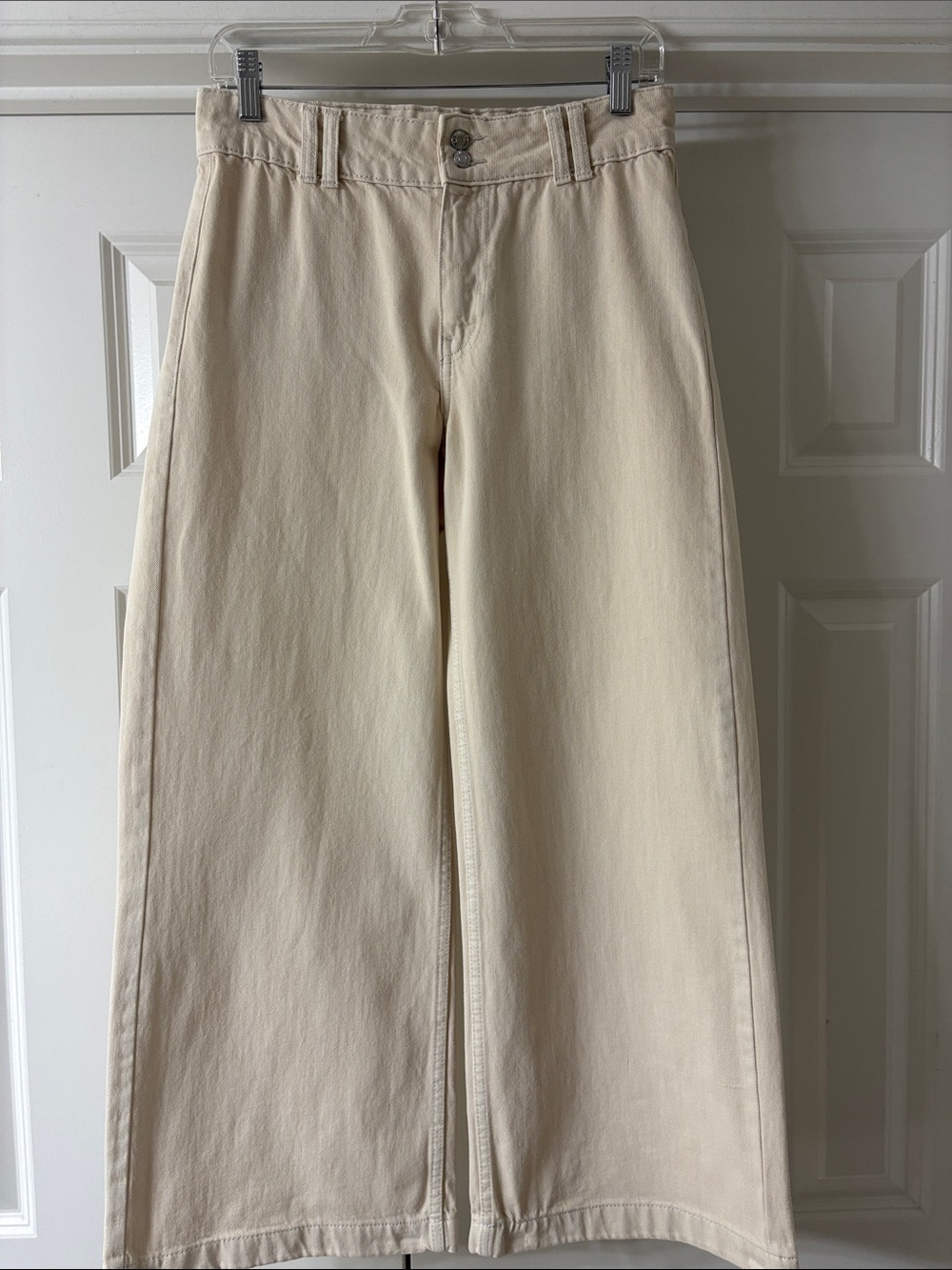 Mango MNG Wide Leg Jeans in Cream. SZ 36/4. Barely worn!